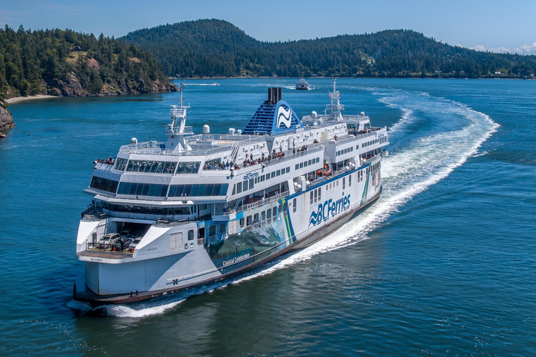 From Vancouver: Victoria Tour with Ferry & Butchart Gardens