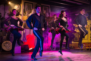 Dublin: Irish Dinner & Dance Show at Johnnie Fox’s