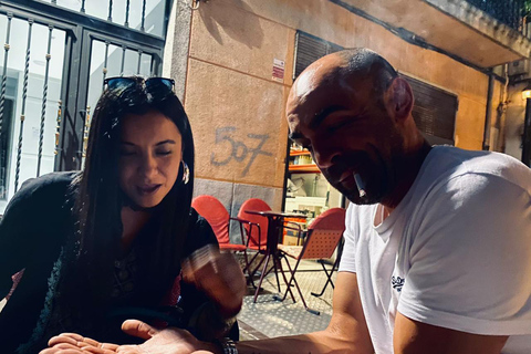 Salamanca: Quiromancia, come and discover your path in your hands Salamanca: Quiromancy, come and discover your path in your hands