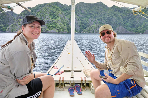 Coron: Private Island Tour with Kayangan Lake & Hot Spring