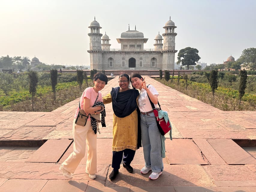 Från Agra Privat Taj Mahal Agra City Tour med bil GetYourGuide