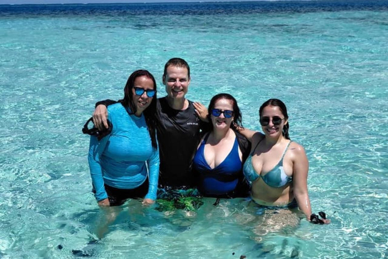 San Blas: tour with snorkeling, lunch and transportation