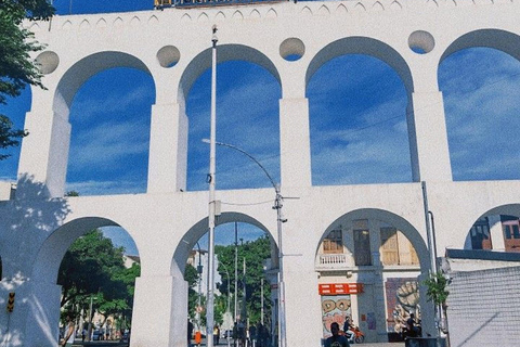 Rio de Janeiro: Private Guide and Car at Your Disposal