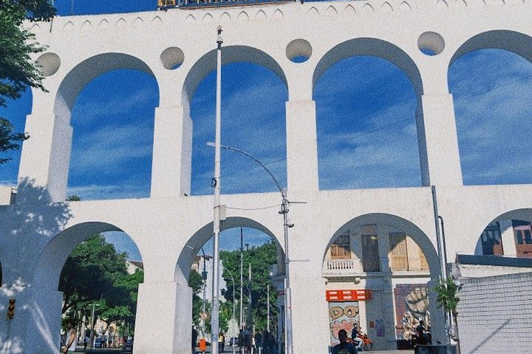 Rio de Janeiro: Private Guide and Car at Your Disposal