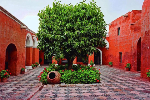 Arequipa: Walking City Tour & Santa Catalina