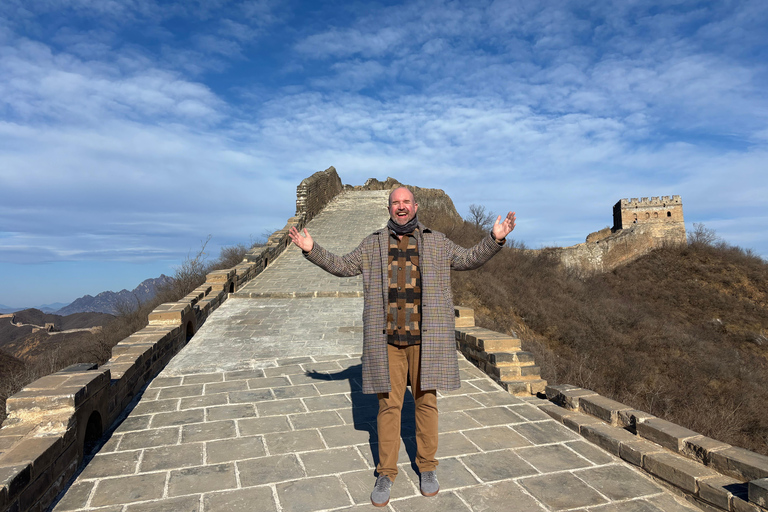 Beijing: Jinshanling Great Wall Private Tour with Lunch Bus to Jinshanling Great wall Hiking tour from Beijing