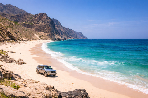 Full-Day West Salalah: Beaches, Mountains & Hidden Gems