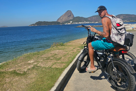 Guidad tur på elcykel i Rios historiska centrum upp till Ipanema