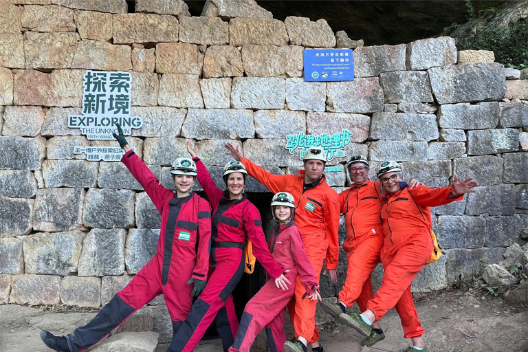 Guilin: Half Day Yanzi Cave Exploration Tour Guilin: Yanzi Cave Exploration Tour with Transfer