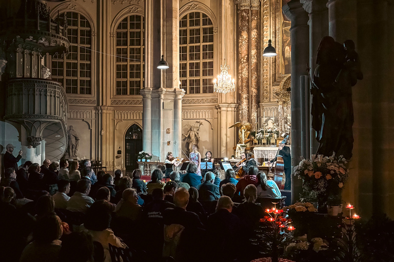 Vienna: Advent, Christmas and New Year's Concerts Category Superior