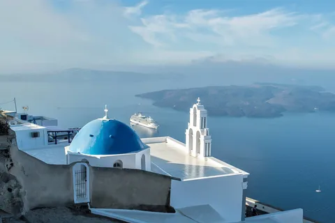 Santorini: 5-Hour Private Panoramic Tour with Host
