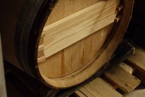Rhône Valley: Vineyard Tour with Tastings and Transportation Included Rhône Valley: Winery Tour with Food Tastings and Transportation Included