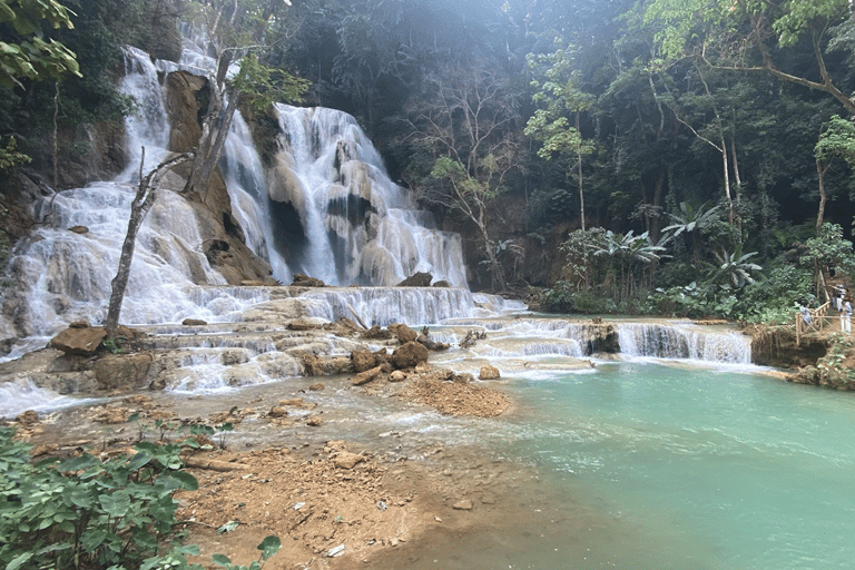 Luang Prabang: Kuang Si Falls sightseeing, swimming, rafting