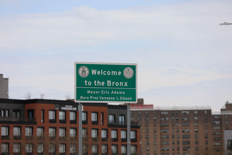 NYC Borough Tour Explore Manhattan, Bronx, Queens & Brooklyn Private group 1-5