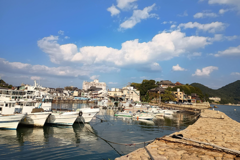 Hiroshima : Visite privée de la ville de Tomonoura Ghibli Ponyo avec chauffeur local