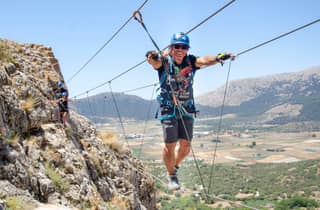 Ab Granada: Erklimmen Sie Zafarrayas „Via Ferrata John Hogbin“