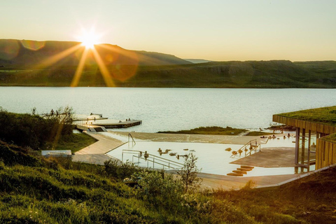 From Seyðisfjörður: Stuðlagil Canyon Hike & Vök Baths Seyðisfjörður Shore Excursion: Stuðlagil Canyon & Vök Baths