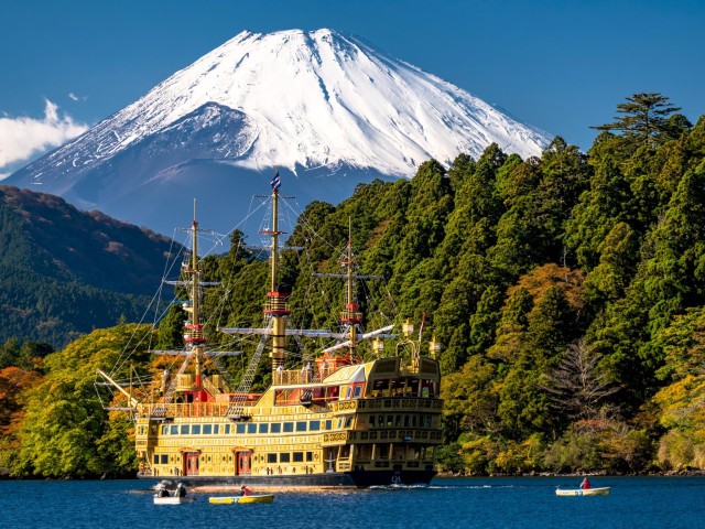 From Tokyo: Hakone Cruise & Mt. Fuji 5th Station Day Trip