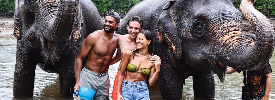 Krabi: Sessione di bagno con gli elefanti al Rifugio degli Elefanti di Krabi