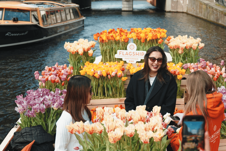 Amsterdam : Premium Tulip Boat Canal TourVisite des tulipes depuis la Maison d&#039;Anne Frank
