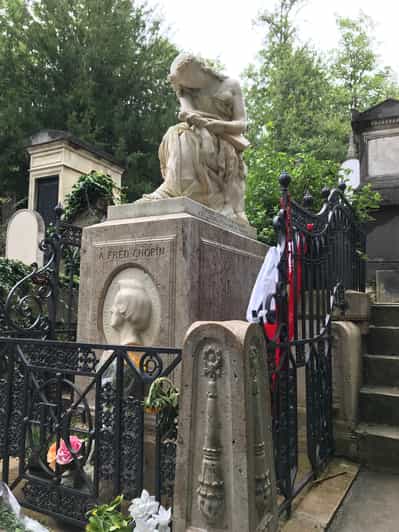 Paris: Histories and Mysteries of Père Lachaise Cemetery
