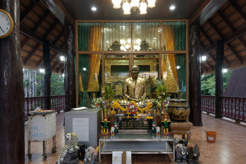 Khao Lak: Bamboo Rafting, Turtle Center & Temple Tour
