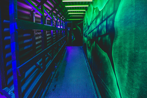 لوفين: تجربة ليزر تاغ المثالية - 3 ألعاب + مشروب