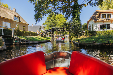 From Amsterdam: Giethoorn Day Trip with Self-Drive Boat Tour