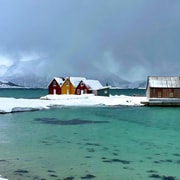 Tromsø: fjordok és Sommarøy-szigetek túra lazacos piknikkel