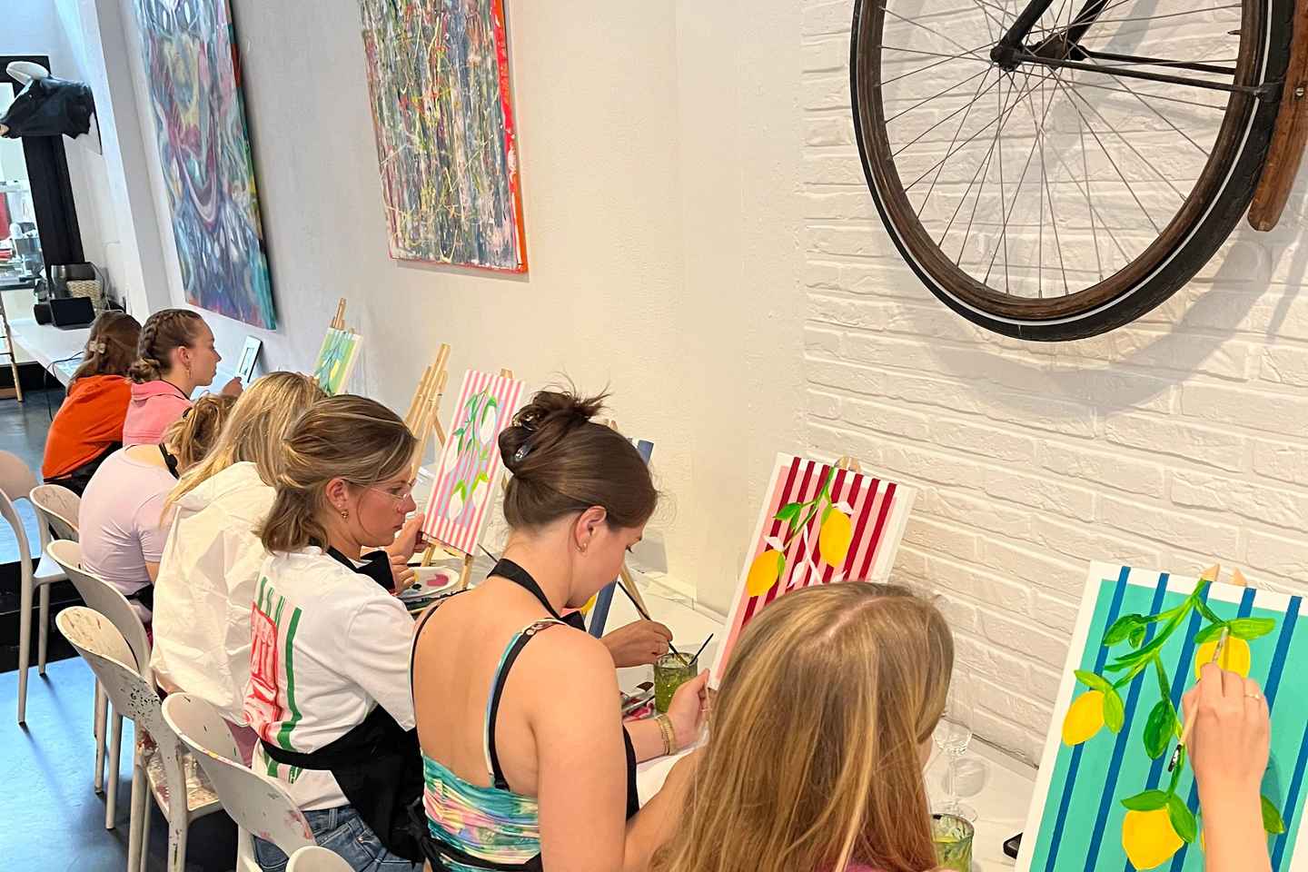 Antwerp: Sip and Paint Workshop