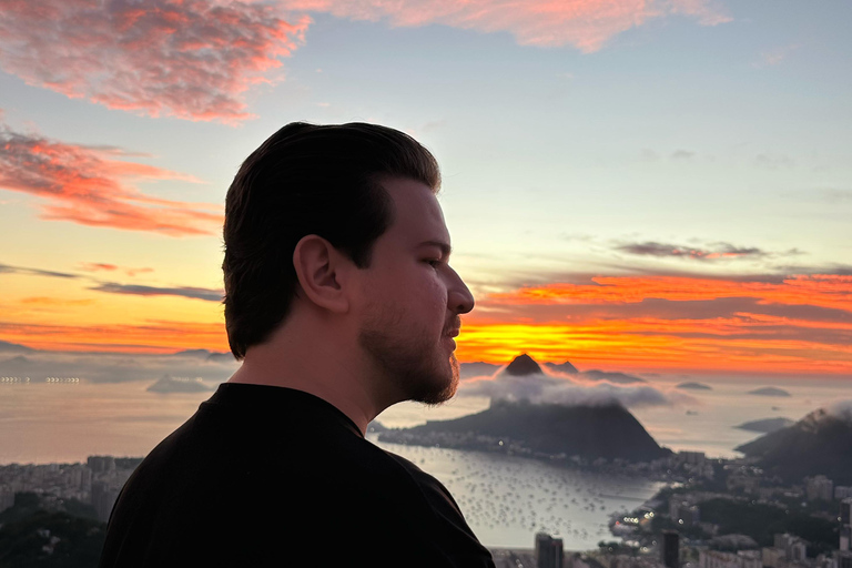 Sunrise Rio Tour: Christ the Redeemer + Mirante Dona Marta + Selarón