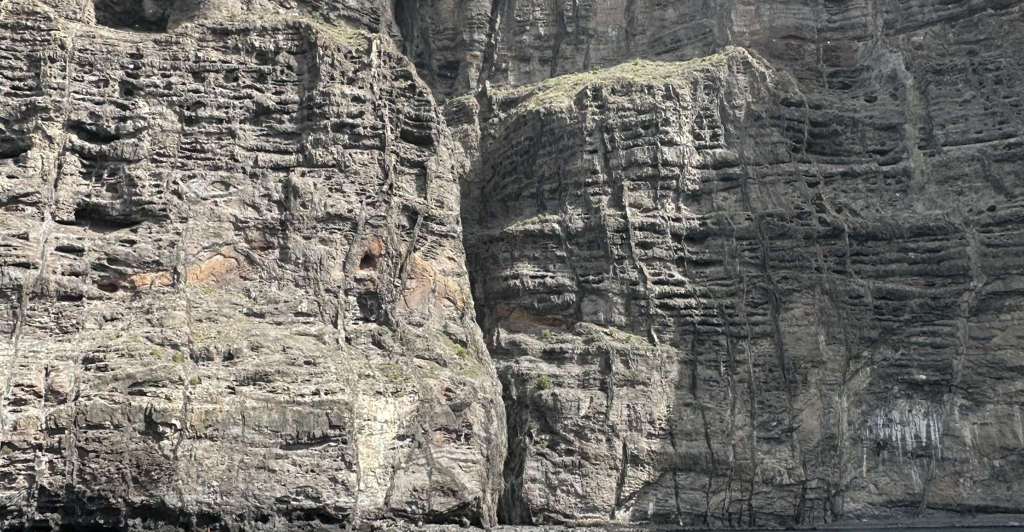 Private Kayak Tour zu Füßen der Riesenklippen - Hizvo
