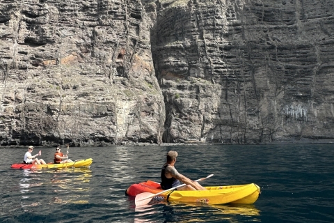 Excursion privée en kayak au pied des falaises géantes