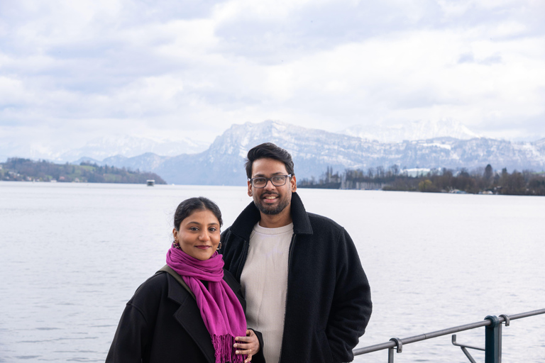 Lucerne: Lake Cruise & Old Town Tour w/ Guide & Photographer