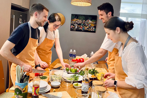 Cours de cuisine locale avec un habitantCours de cuisine de haut niveau dans une maison locale dotée d&#039;une cuisine confortable