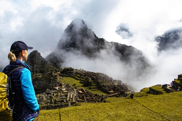 Classic Inca Trail to Machu Picchu 4 Days / 3 Nights
