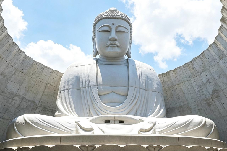Sapporo: Head Buddha, Lake Toya & Hell Valley Bus Day Tour Upgrade to Private Tour