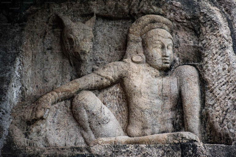 Tuk Tuk Day tour Anuradhapura Ancient City