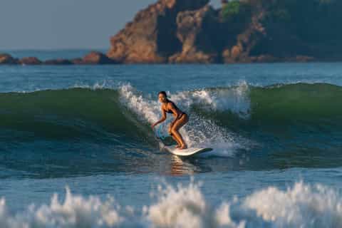 Cam Ranh: 1.5-Hour Surf Lesson + Gear Included - Image 3