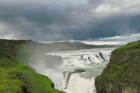 Golden Circle: Private Tour for up to 7 PAX /7 Hours/