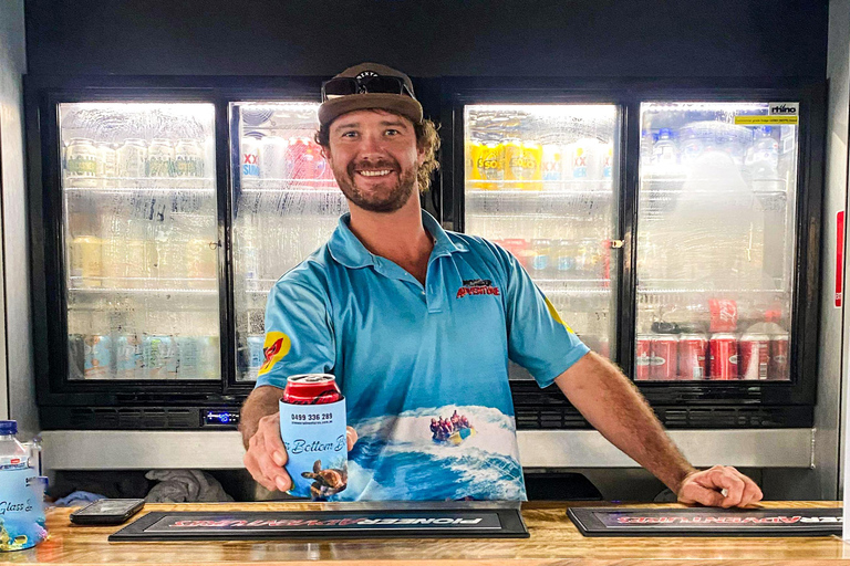 Airlie Beach: Tour nocturno en barco con fondo de cristal