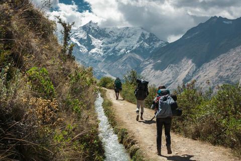 "Glamping Sky Lodge Domes" 2-Day Humantay Lake & Salkantay