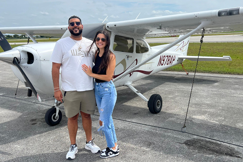 Kissimmee: Scenic Flight of Orlando and Kissimmee 45-Minute Grand Orlando Tour