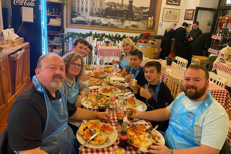 Rome: Pizza and Tiramisu Cooking Class near Piazza Navona