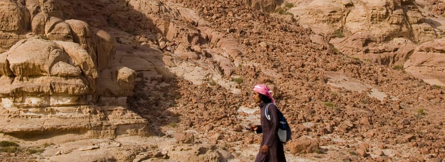 Depuis Aqaba : Excursion en jeep dans le Wadi Rum avec prise en charge à l'hôtel et boissons