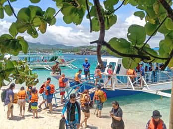 Boracay: Island Hopping with Crystal Kayak & Helmet Diving