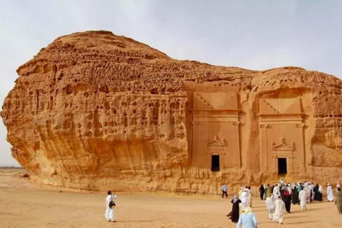 AlUla: Madain Saleh, Elephant Rock, and Jabal Ikmah Tour