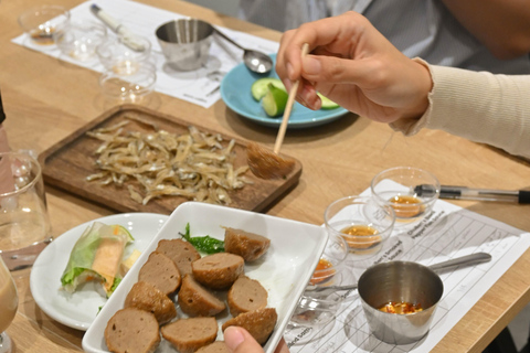 Ho Chi Minhstad: unieke ambachtelijke vissausproeverijHo Chi Minhstad: Een unieke proeverij van ambachtelijke vissaus