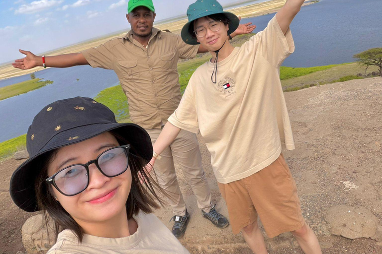 Nairobi: Amboseli National Park Day Trip with Lunch Luxury Landcruiser Option