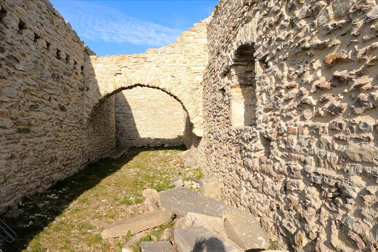 Zagreb: Easy Hike to Medvedgrad Fortress